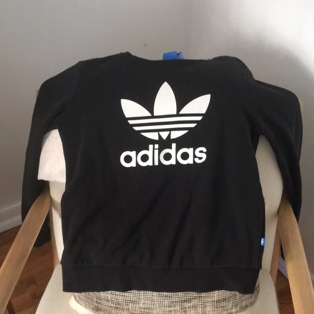 Adidas top great condition